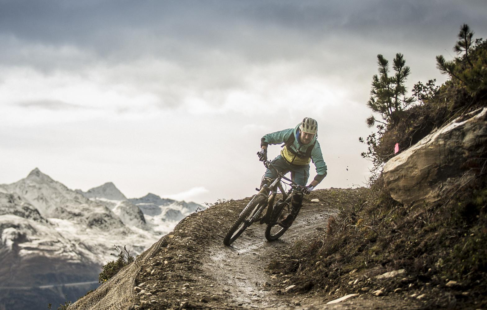 BIKE REPUBLIC SÖLDEN Downhiller Harbe Line Sölden
